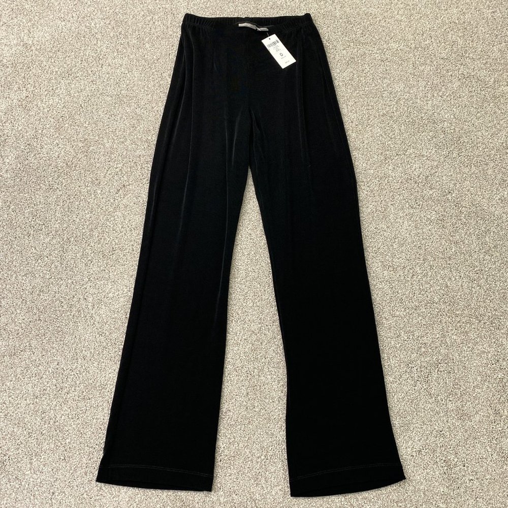 NWT Chico’s Travelers Classic No Tummy Pants Black Size 0 Regular